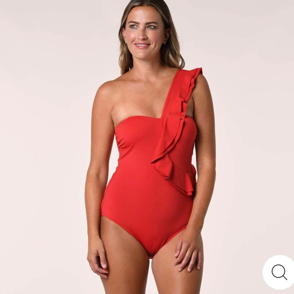 NWT gorgeous one shoulder swim suit